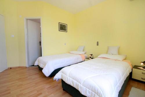 Apartments With A Parking Space Dubrovnik - 4752