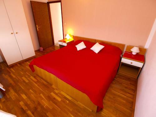 Apartments Orange 994