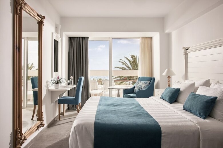 Hotel Tylissos Beach