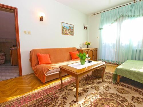 Apartment Josip 933