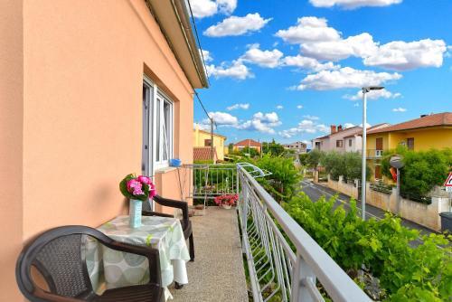 Apartments Vili 351