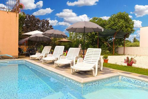 Apartments Vili 351