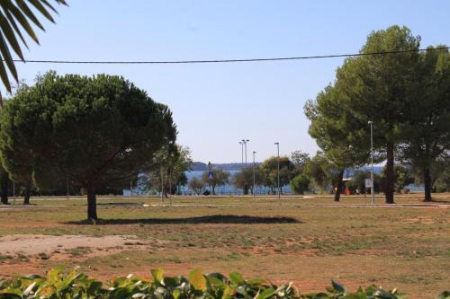 Apartments With A Parking Space Fazana - 7205