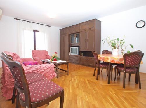 Apartments Dusanka 1300