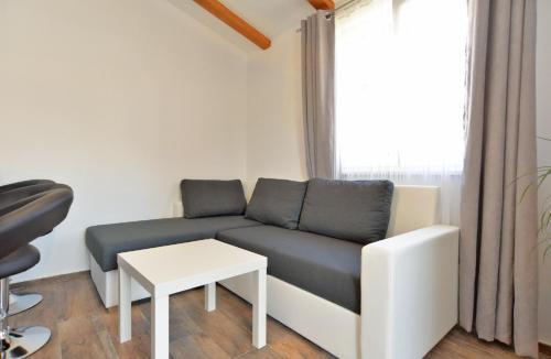 Apartments Stana 1020
