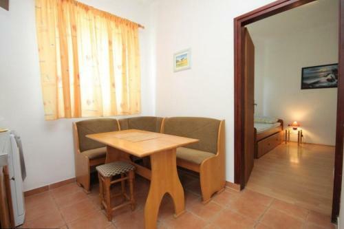 Apartments With A Parking Space Fazana - 7396