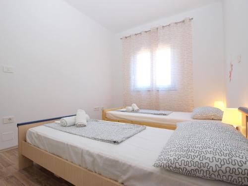 Apartments Suzana 1403