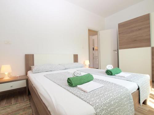 Apartments Suzana 1403