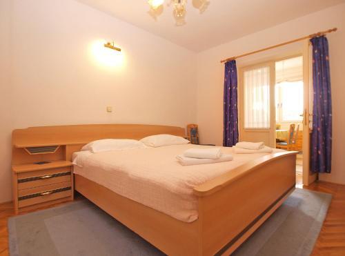Apartments Josip 1544