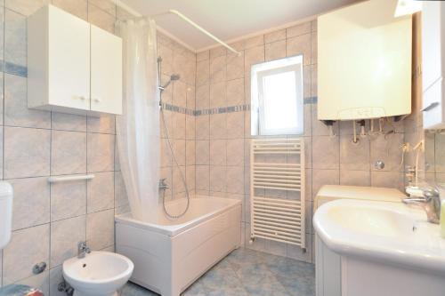 Apartments Milena 436