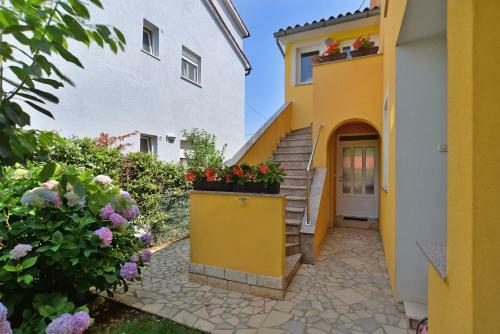 Apartments Milena 436