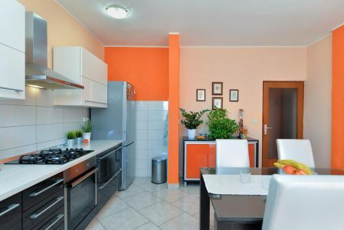 Apartments Pink 1785