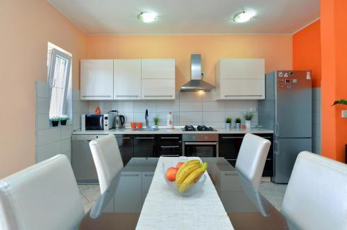 Apartments Pink 1785