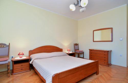 Apartments Pink 1785