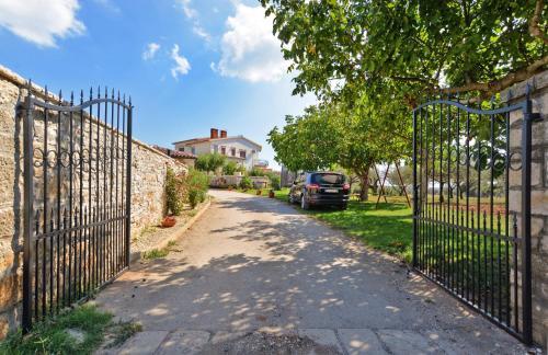 House Roberto 1384