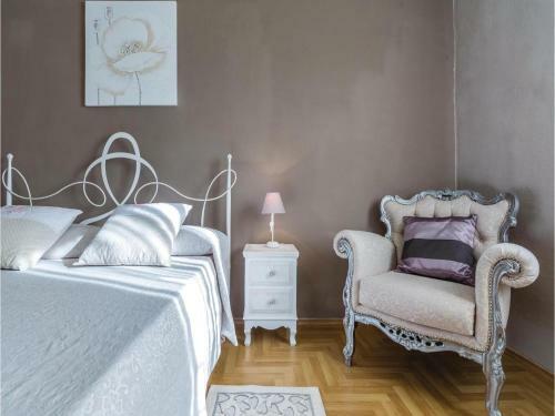 Five-bedroom Holiday Home In Galizana