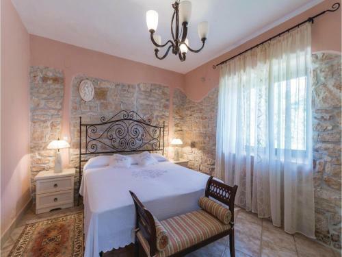 Five-bedroom Holiday Home In Galizana