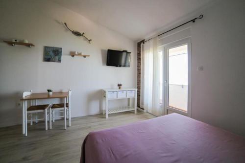 Apartamento Beachfront Studio Gradac 4414-1
