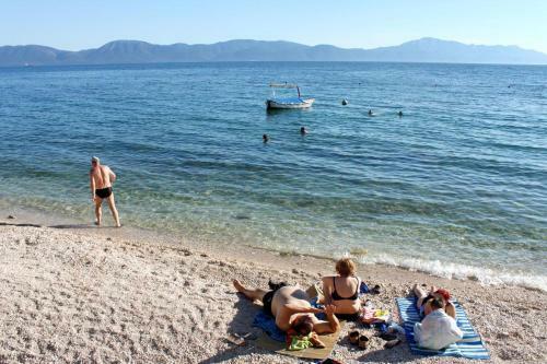 Apartment Gradac 15282b