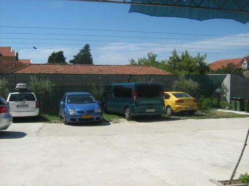 Apartment Gradac 13681c