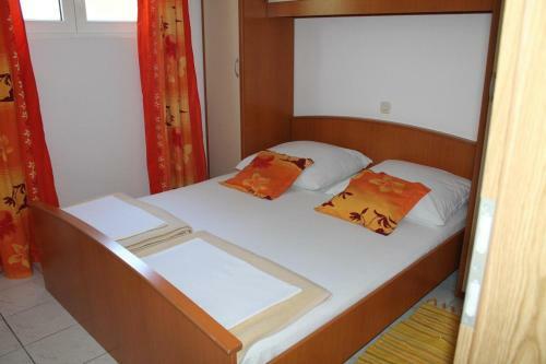 Apartments With A Parking Space Gradac (makarska) - 12977