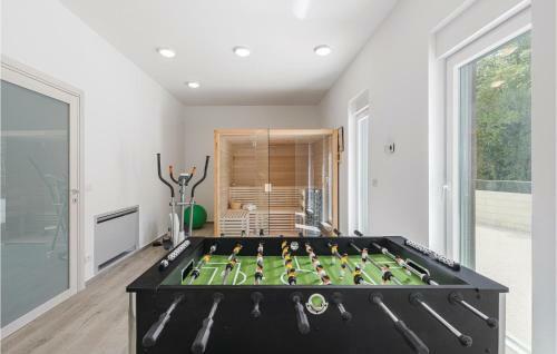Five-bedroom Holiday Home In Kujici