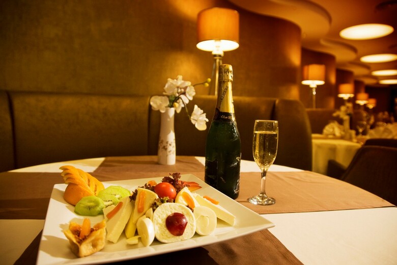 Darkhill Hotel