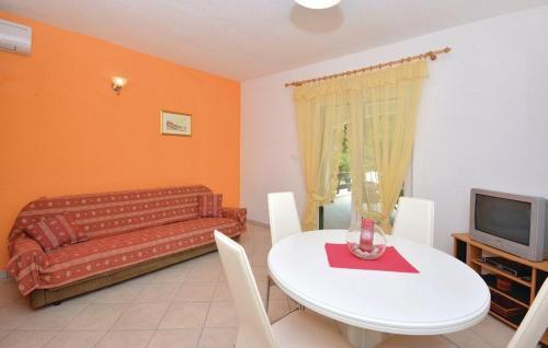 Apartments By The Sea Jelsa (hvar) - 12247