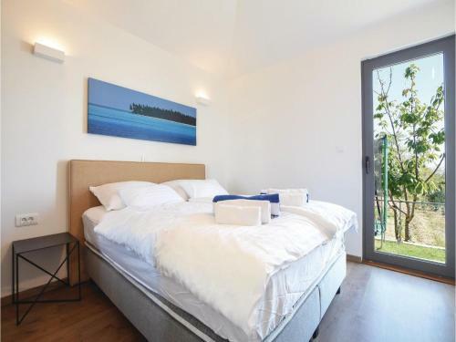 Four-bedroom Holiday Home In Jesenice