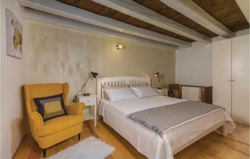 Seven-bedroom Holiday Home In Kanfanar