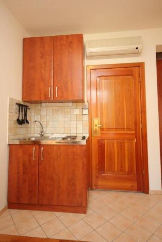 Apartments By The Sea Komiza (vis) - 3035