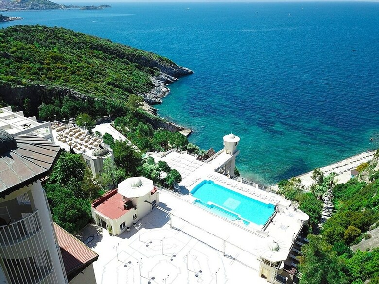 Ladonia Hotels Adakule