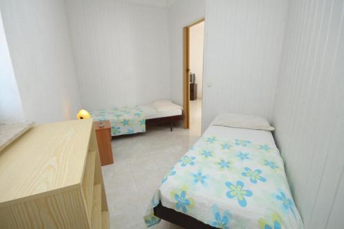 Apartment Liznjan 7240a