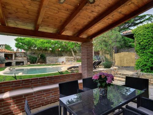 Holiday Home Villa Br