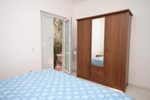 Apartment Liznjan 7240c