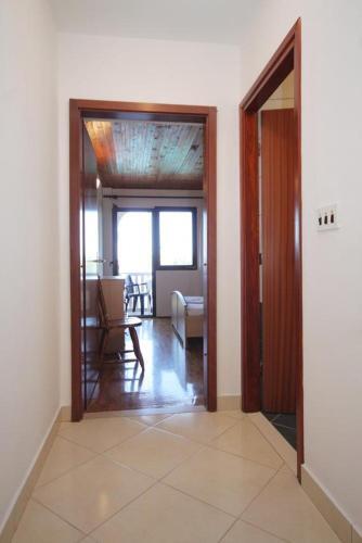 Apartment Lumbarda 9236b
