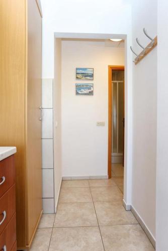 Apartment Lumbarda 4393b