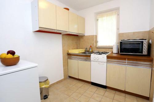 Apartment Lumbarda 156b