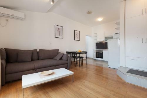 Apartments Zoka