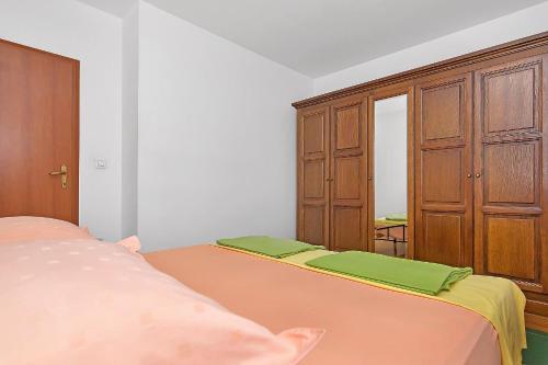Apartment In Quiet Area Mamrsa