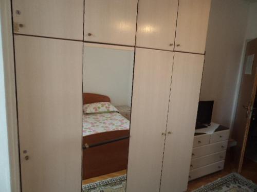 Hostal Double Room Makarska 13979b