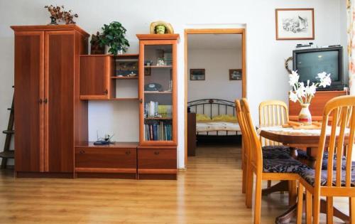 Apartment Makarska 15200c