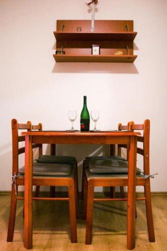 Apartments By The Sea Makarska - 15200