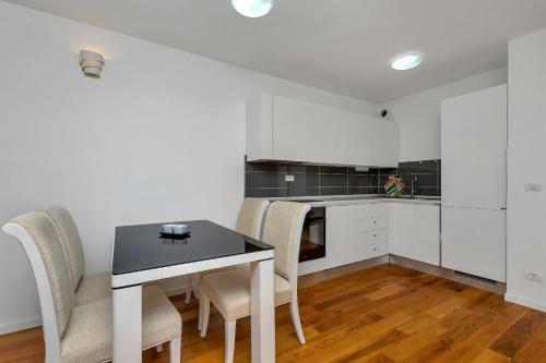 Beach Apartment Bilich