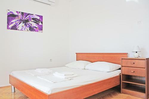 Hostal Bougainvillea Apartments
