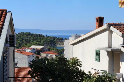 Hostal Apartments And Rooms With Parking Space Makarska - 9128