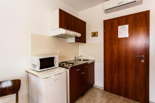 Apartments In Malinska/insel Krk 13213