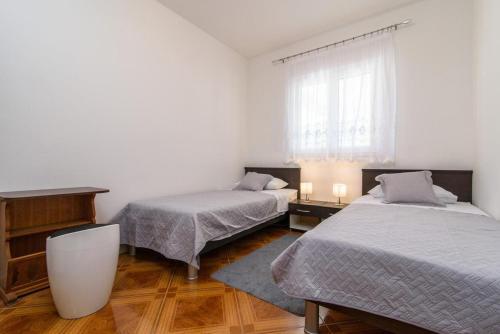 Apartments By The Sea Sevid (trogir) - 14103