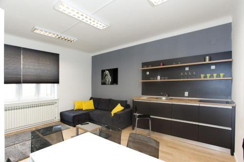 Apartments Topcentar 2
