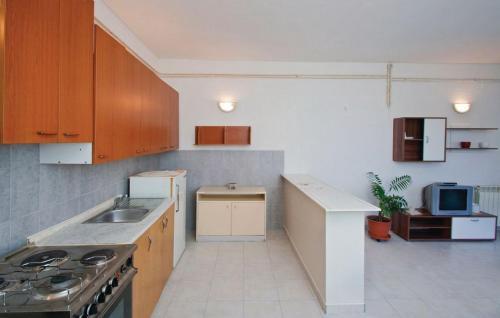 Apartment In Pula With One-bedroom 9